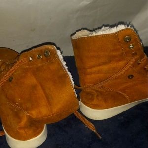 Womens boots